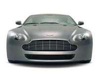 Автомобиль Aston Martin на фотографии. Обои с автомобилями Aston Martin