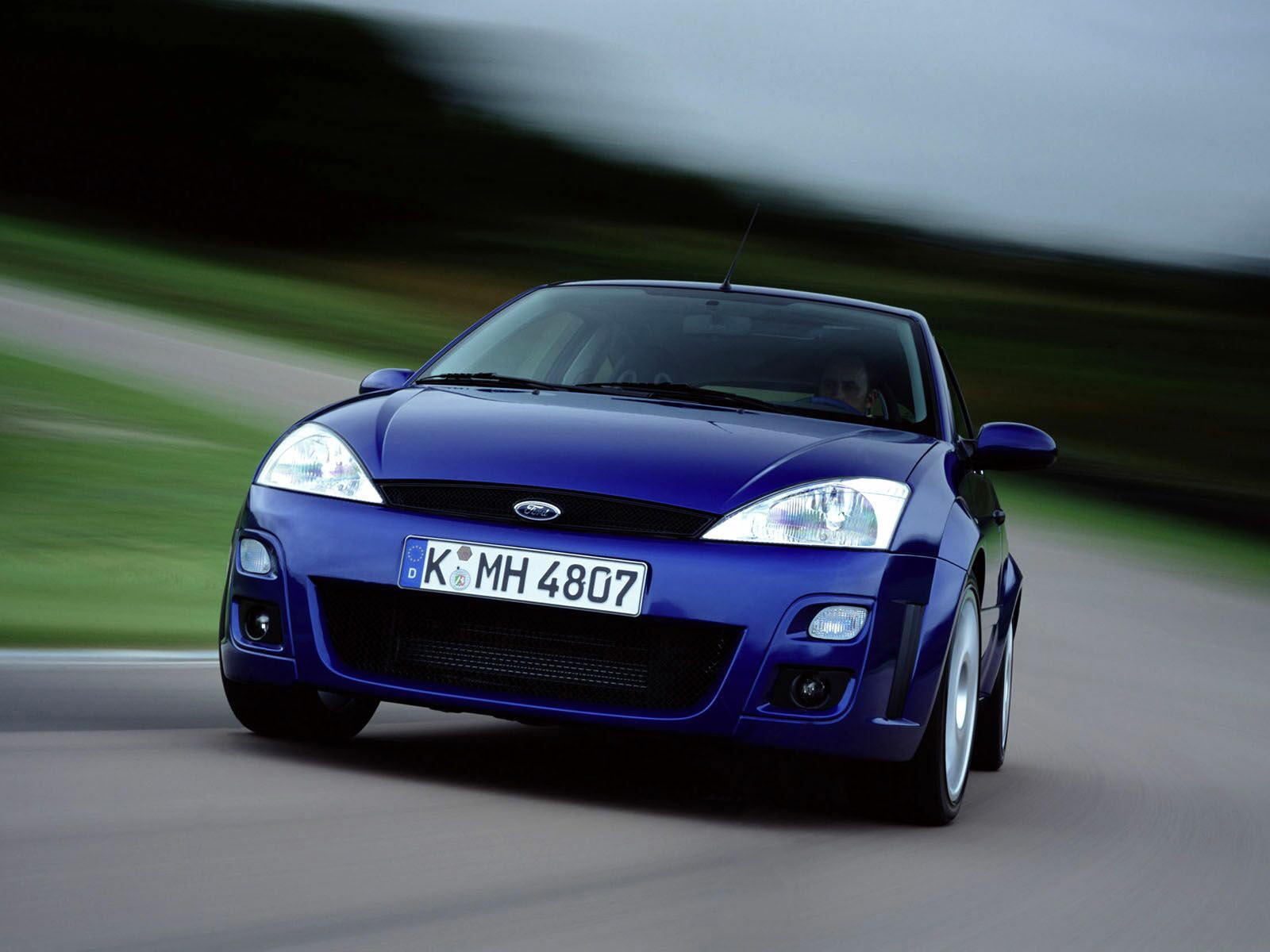 Тест форд фокус 2. Ford Focus RS 2002. Ford Focus RS 2001. Ford Focus 1 RS. Ford Focus 2.