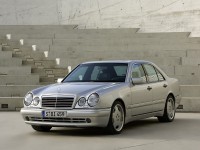   Mercedes Benz  .    Mercedes-benz