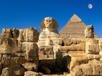 Египетский сфинкс и пирамида