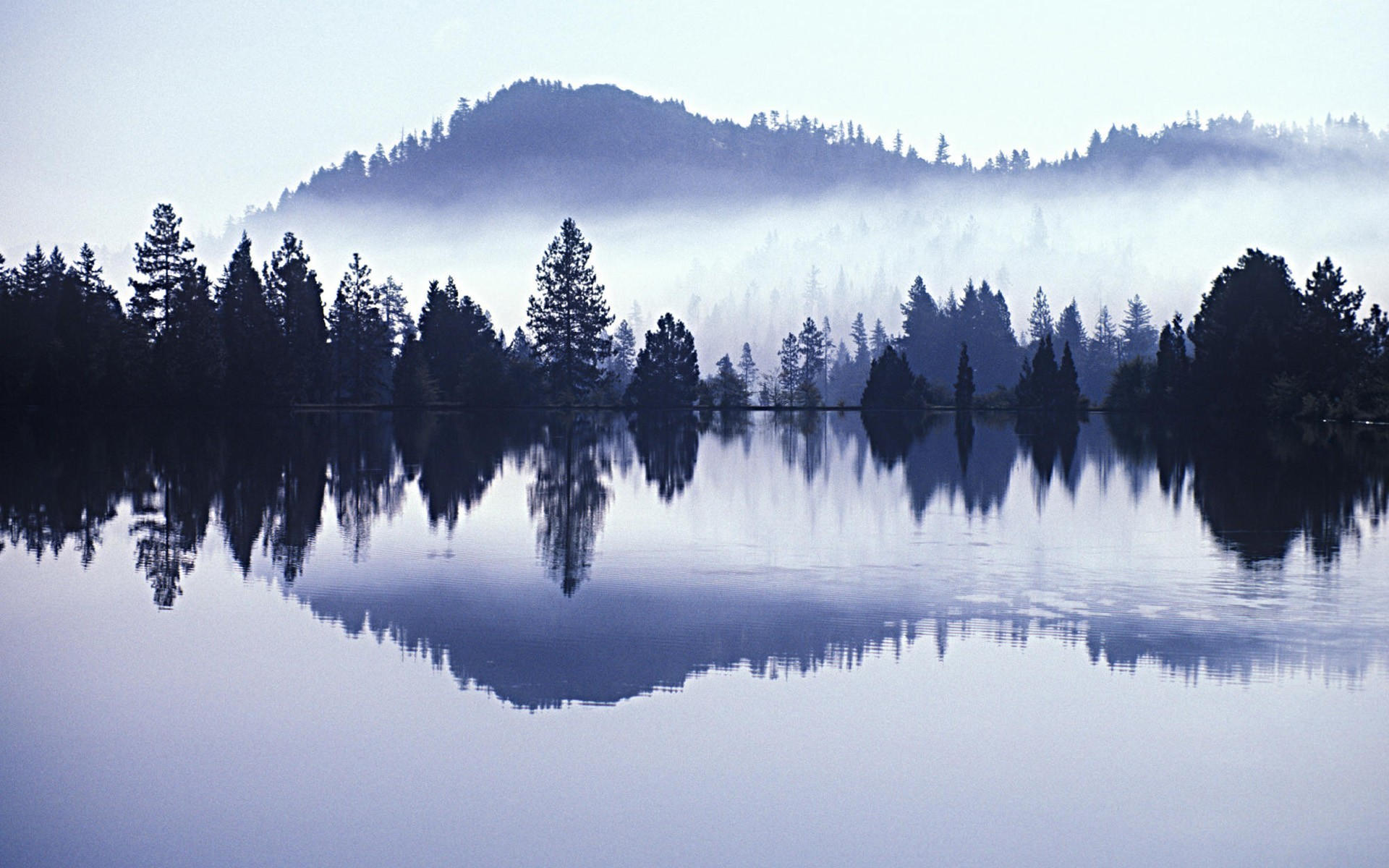 Отражение в озере